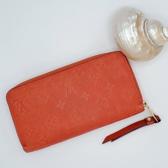 ♥️ Authentic Louis Vuitton Red Leather Wallet - Picture 1 of 10